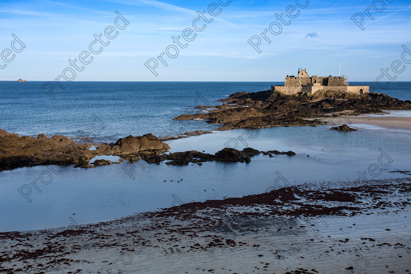 6H1C1887 
 St Malo, coast of Brittany, France 
 Keywords: malo, st, france, saint, beach, travel, old, city, brittany, landscape, sea, architecture, view, building, tourism, wall, europe, sand, tower, fortress, fort, nature, ancient, fortification, castle, winter, St Malo, boats,