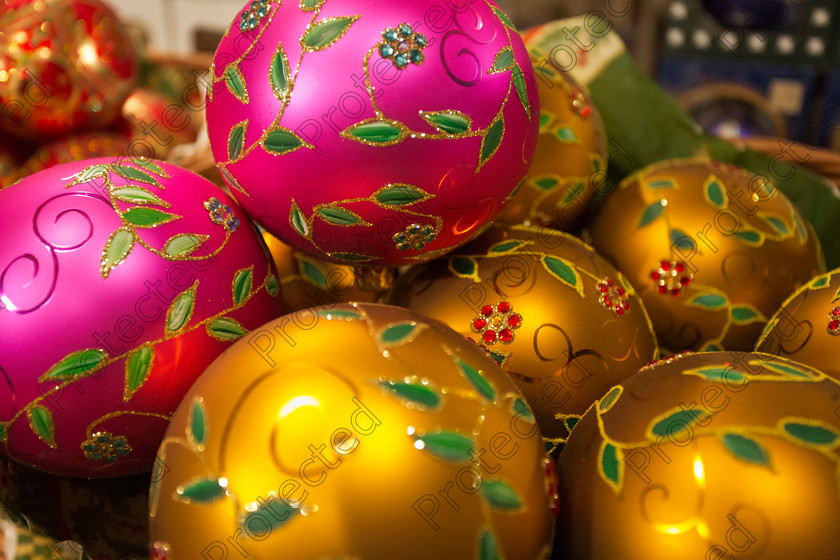6H1C1151 
 Baubles 
 Keywords: abstract, DOF, lights, Christmas, decoration, colorful, Bright, Vibrant, holiday, party, background, soft, gold, golden, blur, festive, celebration, sparkle, branch, star, copyspace, season, seasonal, balls, baubles, blurred, decorated, defocused, radiant, round, shining, twinkle